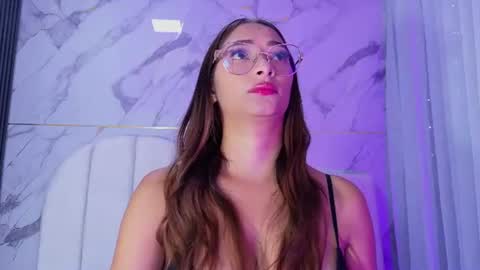 Snapshot of valery_97 chatting on June 17, 3:09 am Valeryn online show from June 17, 3:09 am