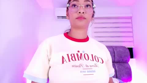 Valeryn online show from June 28, 3:01 am