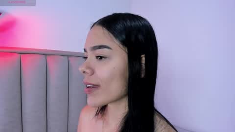 Snapshot of valery__nova chatting on May 21, 2:35 pm Cris online show from May 21, 2:35 pm