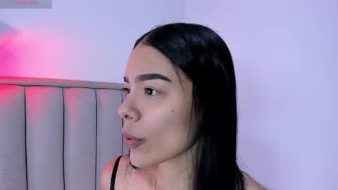 Snapshot of valery__nova chatting on June 29, 1:22 pm Cris online show from June 29, 1:22 pm