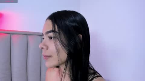 Snapshot of valery__nova chatting on July 12, 4:09 pm Cris online show from July 12, 4:09 pm