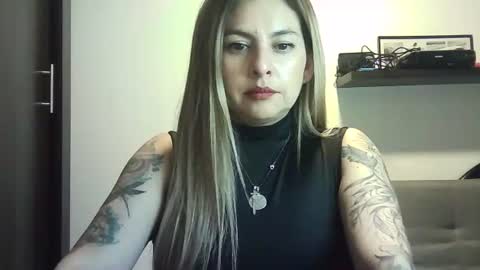 Snapshot of valery__rouse_ chatting on May 3, 5:13 am Valery online show from May 3, 5:13 am