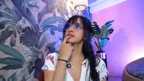 valery_blush online show from April 27, 4:21 am