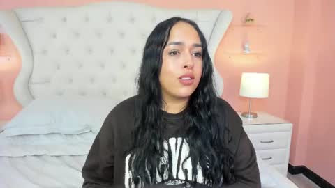 valery_mariee online show from June 19, 12:15 am