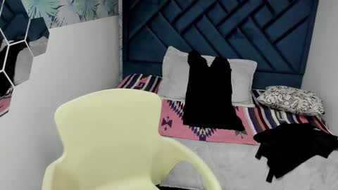 VALERY MORE online show from October 25, 12:13 pm