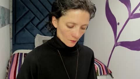 VALERY MORE online show from November 6, 12:17 pm