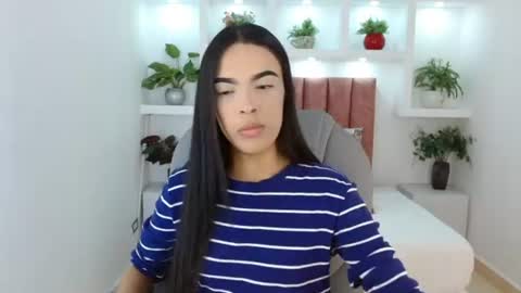 valery_restrepo online show from August 8, 5:59 pm