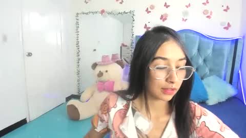 Snapshot of valery_taylor_1 chatting on April 7, 4:24 am valery online show from April 7, 4:24 am