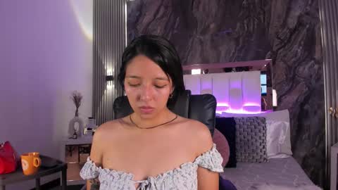 Val online show from September 13, 12:27 pm