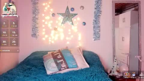 Snapshot of valeryblue chatting on December 29, 2:17 am Valery Blue online show from December 29, 2:17 am