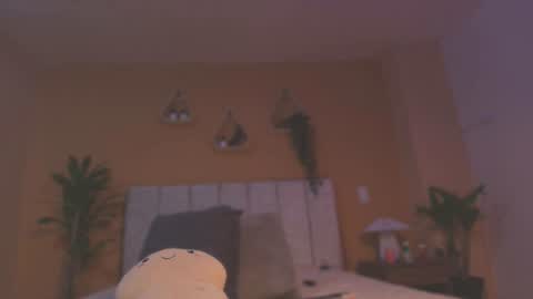 call me Maria online show from July 18, 1:21 am