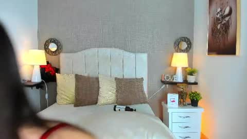 valery online show from August 3, 1:59 am