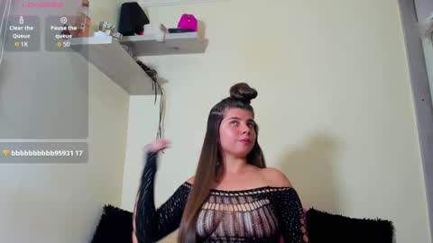 Snapshot of valeryjohanson chatting on October 21, 1:39 am Valery online show from October 21, 1:39 am