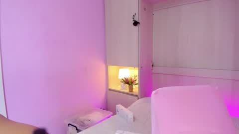 valerymeyerr online show from November 22, 4:22 am