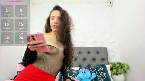 valeryn rosse online show from April 30, 2:29 am