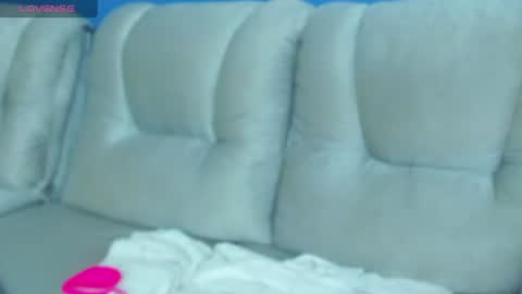 valery online show from June 20, 4:59 am