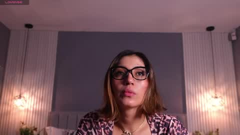 Snapshot of valerynova chatting on May 16, 10:58 am Carla online show from May 16, 10:58 am