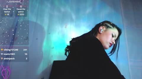 Snapshot of valerysnow_ chatting on December 4, 4:32 am Valery online show from December 4, 4:32 am