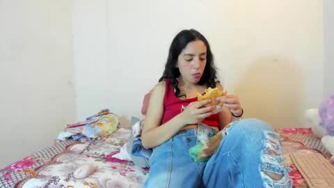 Snapshot of valeryysweett15 chatting on May 29, 4:16 pm Valeryy online show from May 29, 4:16 pm