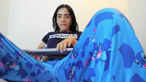 Snapshot of valeryysweett15 chatting on June 3, 9:20 pm Valeryy online show from June 3, 9:20 pm