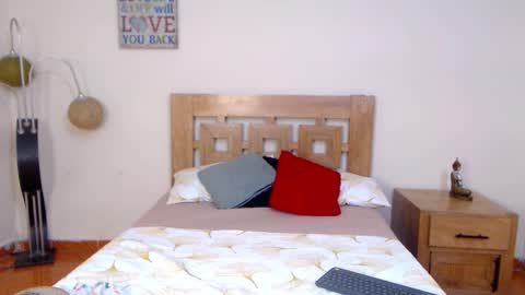 Snapshot of valesantodomingo chatting on October 15, 11:27 pm Sofia online show from October 15, 11:27 pm