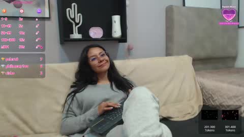 valevicious online show from February 26, 5:50 pm