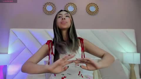 Snapshot of valeygomez chatting on May 8, 1:16 pm Valey online show from May 8, 1:16 pm