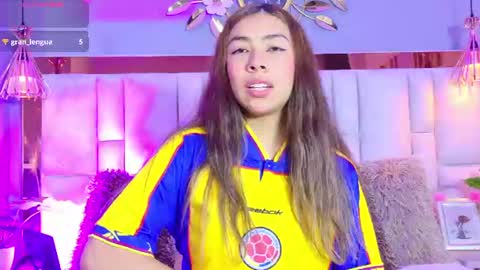 Snapshot of valeygomez chatting on June 27, 2:55 pm Valey online show from June 27, 2:55 pm