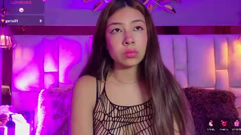 Snapshot of valeygomez chatting on July 8, 3:38 pm Valey online show from July 8, 3:38 pm