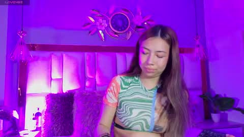 Snapshot of valeygomez chatting on July 12, 3:14 pm Valey online show from July 12, 3:14 pm