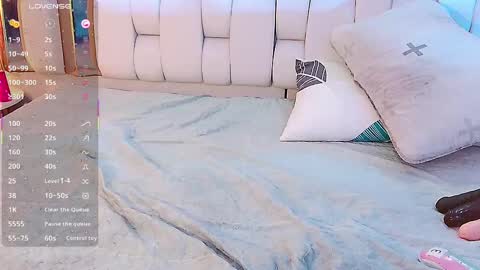 Valkiria moore  online show from February 15, 12:04 am