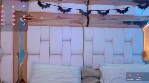 Valkiria moore  online show from October 13, 7:58 pm