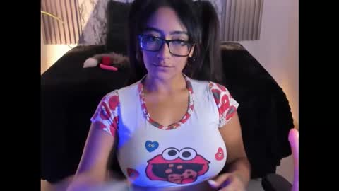 Valkyfoxxx online show from November 18, 3:12 am