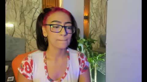 Valkyfoxxx online show from December 2, 11:04 am