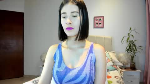 Snapshot of vallejo_macarena chatting on December 2, 1:47 am Macarena online show from December 2, 1:47 am