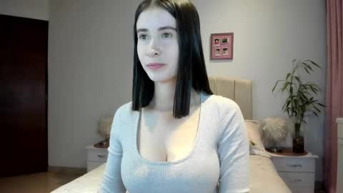 Snapshot of vallejo_macarena chatting on February 1, 2:54 am Macarena online show from February 1, 2:54 am