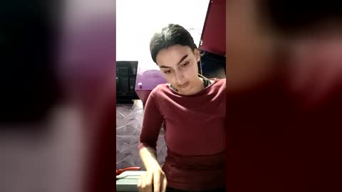 Snapshot of valleriejonnes chatting on June 14, 4:53 pm Valerie Val V online show from June 14, 4:53 pm