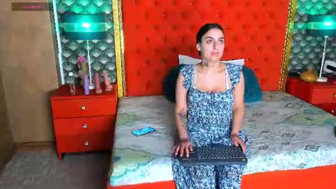 Valerie Val V online show from June 22, 7:11 pm