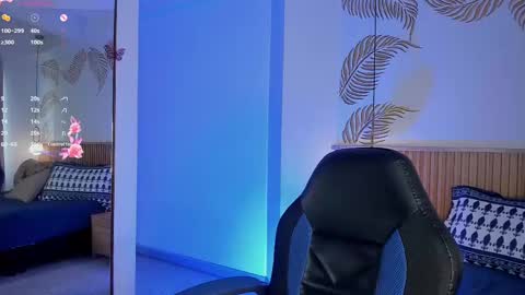 valleriie_ online show from September 9, 3:22 pm