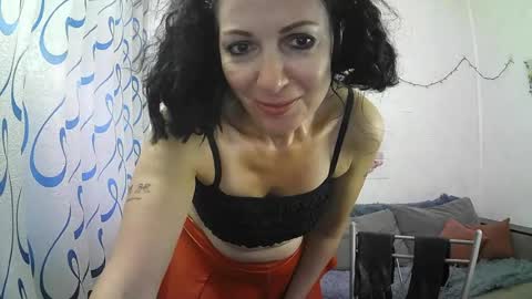 Snapshot of valleriwind chatting on June 21, 1:08 am ValleriWind online show from June 21, 1:08 am