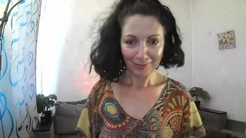 Snapshot of valleriwind chatting on July 9, 4:27 am ValleriWind online show from July 9, 4:27 am