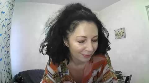 Snapshot of valleriwind chatting on August 4, 1:42 am ValleriWind online show from August 4, 1:42 am