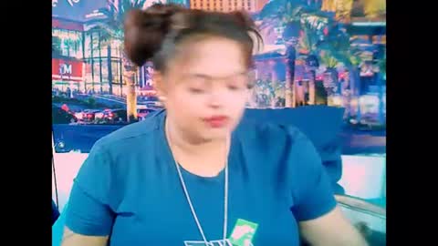 Snapshot of valleyval chatting on January 24, 6:24 am indianvalvet priya is back online show from January 24, 6:24 am