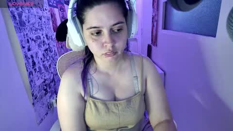 Im Violet online show from February 21, 2:12 am