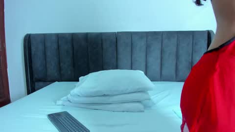 valtira nova online show from February 14, 3:43 am