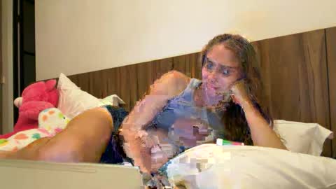 Snapshot of valure_lera chatting on December 16, 11:26 am valure_lera online show from December 16, 11:26 am