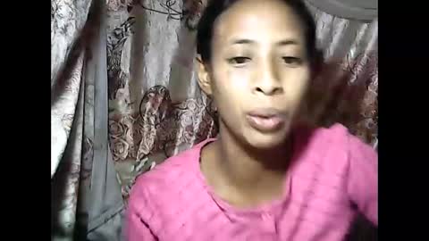 valysexyhot online show from May 6, 5:35 am
