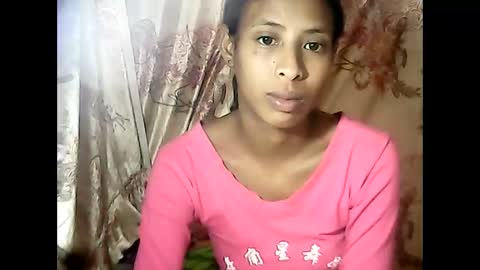 valysexyhot online show from May 13, 8:34 am
