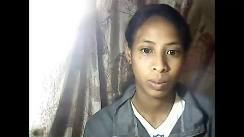 valysexyhot online show from May 14, 5:14 am