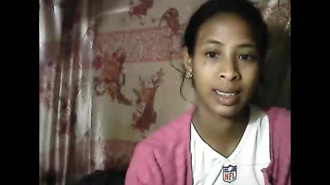 valysexyhot online show from May 27, 3:47 am